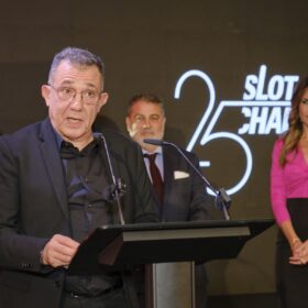 25 AÑOS - SLOT CHARTER
